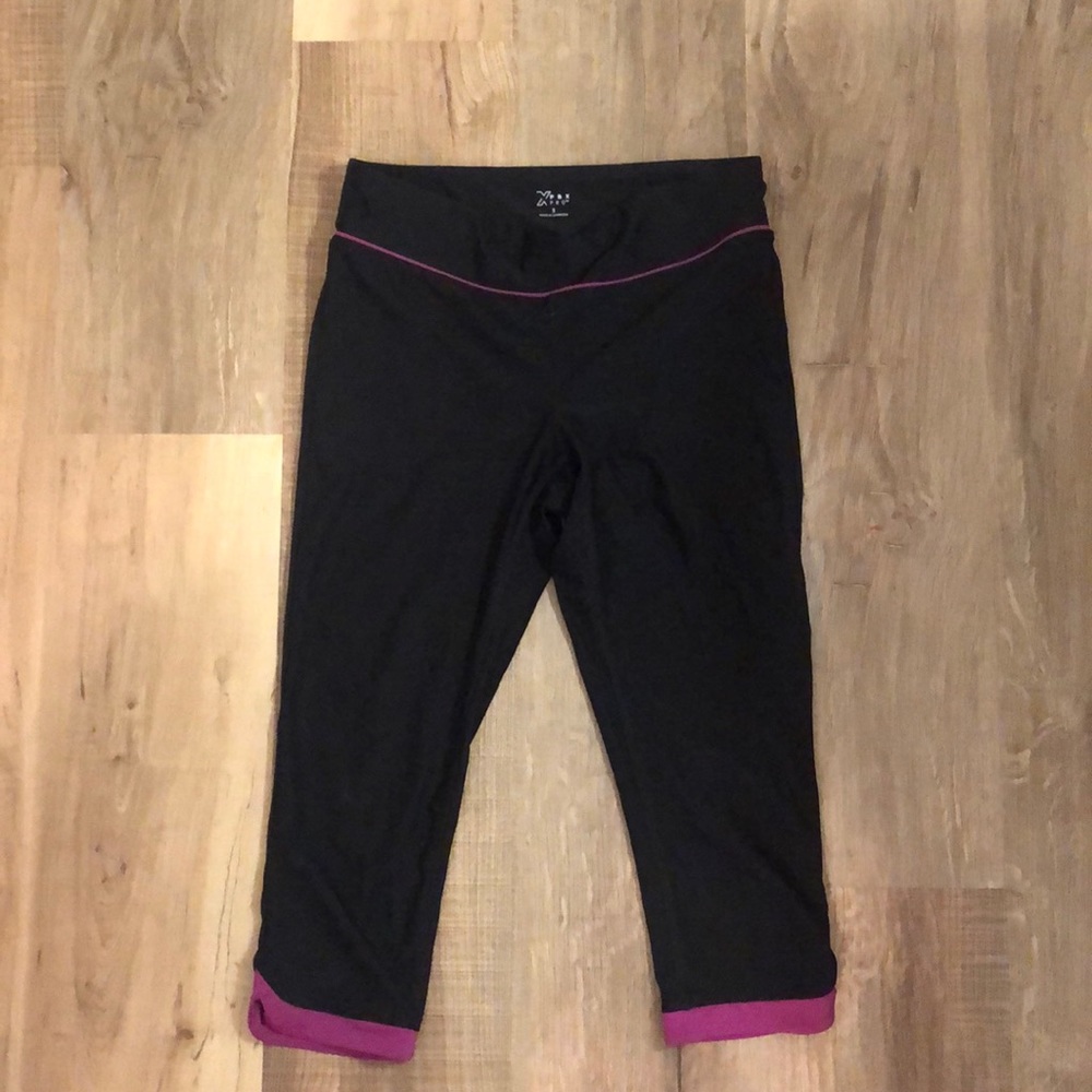 XPBX Mid Length Leggings Black Size Small